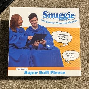 Super Soft Fleece Blanket - True Blue